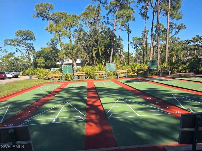 Building Photo - 22161 Tallwood Ct