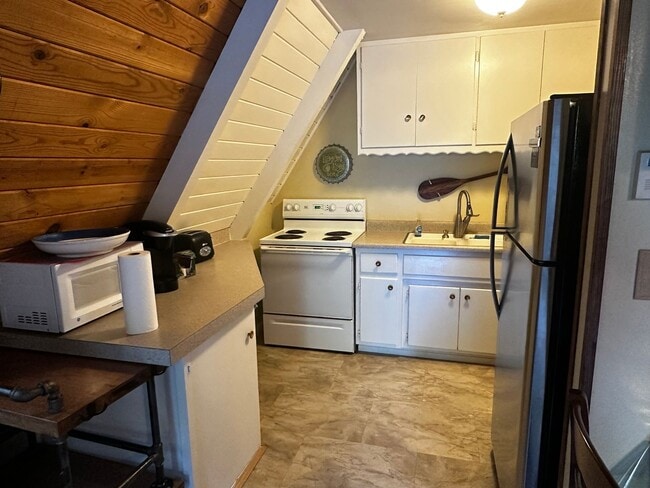 Building Photo - Cozy Home for Rent in Long Barn, CA