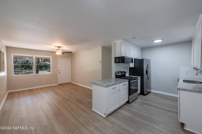 Building Photo - 1159 Green Cay Ave