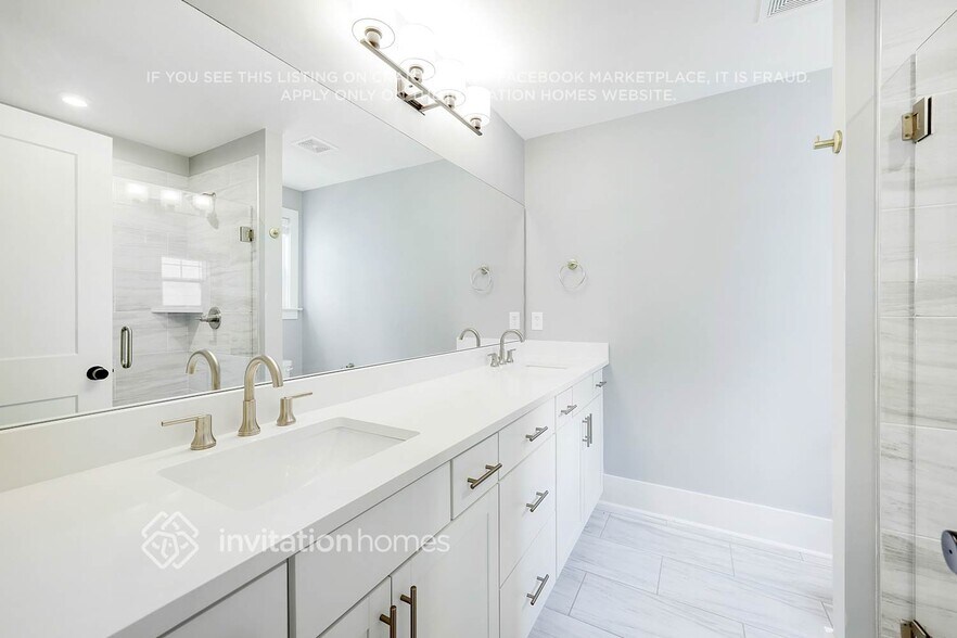 Building Photo - 1216 49th Ave N