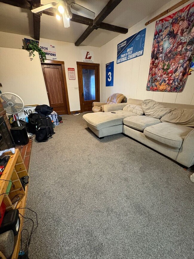 Building Photo - SE - Main &amp; 23rd St N