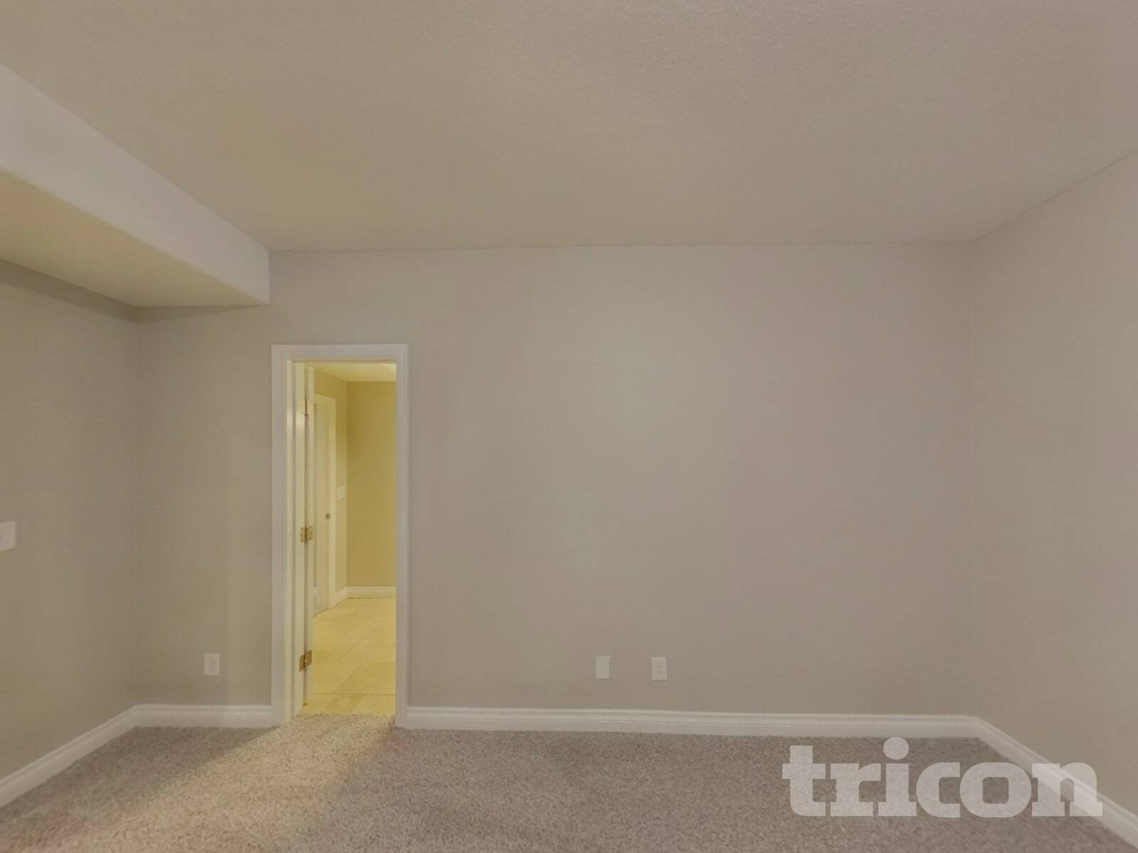 Building Photo - 6697 Cottonwood Tree Dr