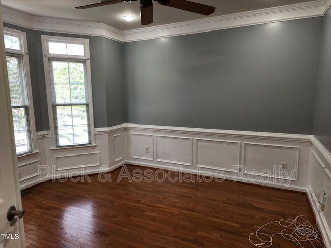 Building Photo - 608 Oxboro Cir