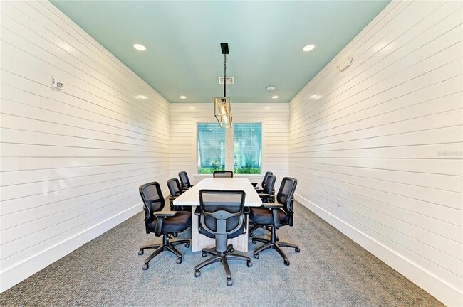 Building Photo - 6629 Fort Pierce Ave