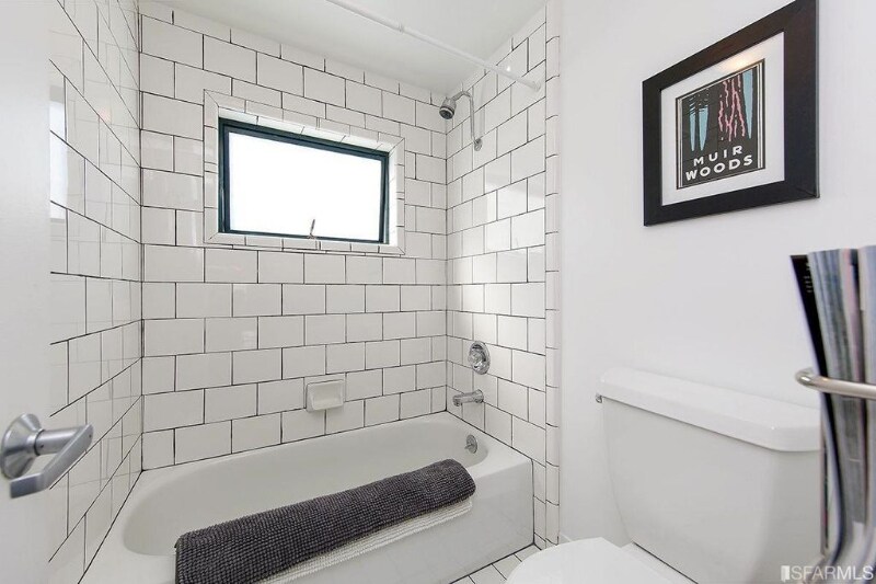 Building Photo - 161 Gilbert St