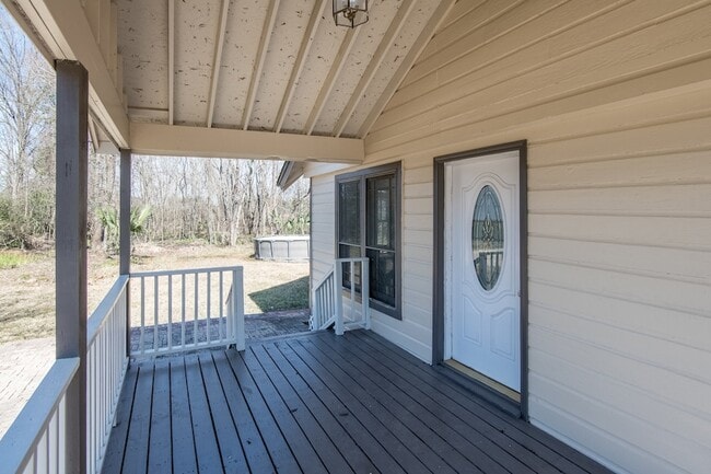 Building Photo - 1007 E Main St