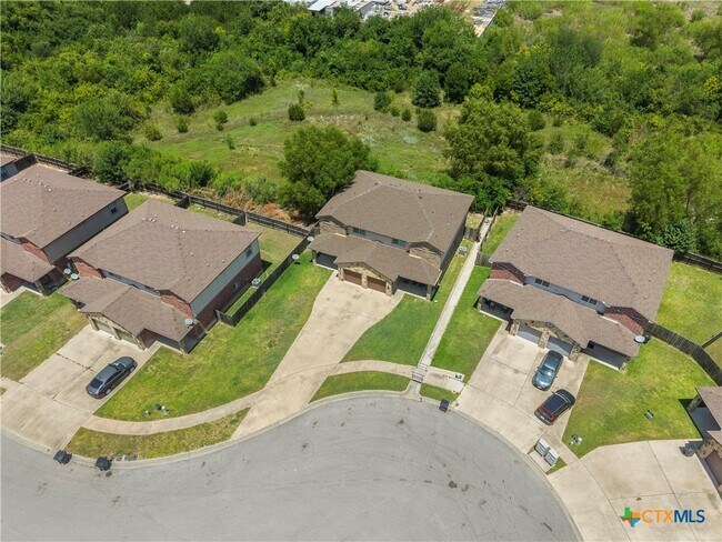 Building Photo - 1105 Grace Point Dr