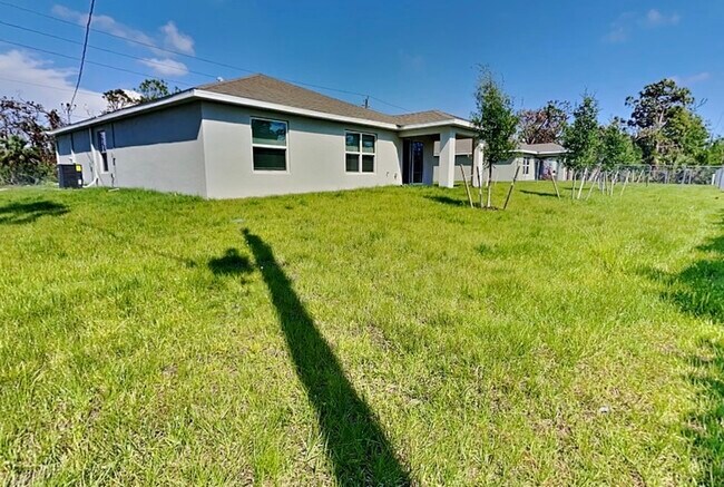 Building Photo - 4731 Gillot Blvd