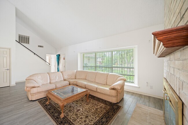 Building Photo - 1823 Mandrill Ln