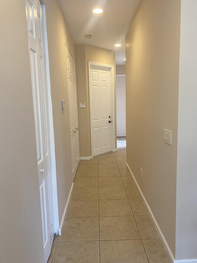 Building Photo - 906 Mariner Bay Blvd