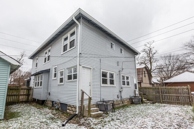 Building Photo - 1622 -1624 Orange St.