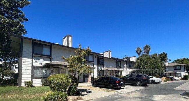 Building Photo - 516 Pacific Ave