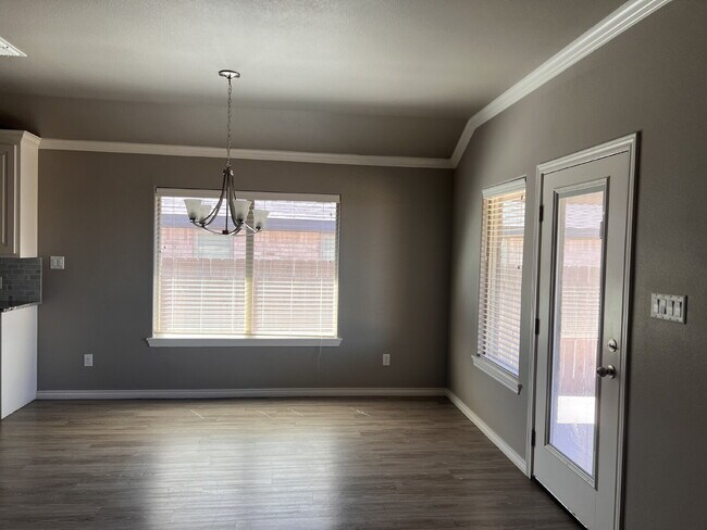 Building Photo - 3 Bedroom Home in Shallowater