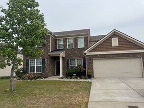 Building Photo - 1025 Briar Creek Dr