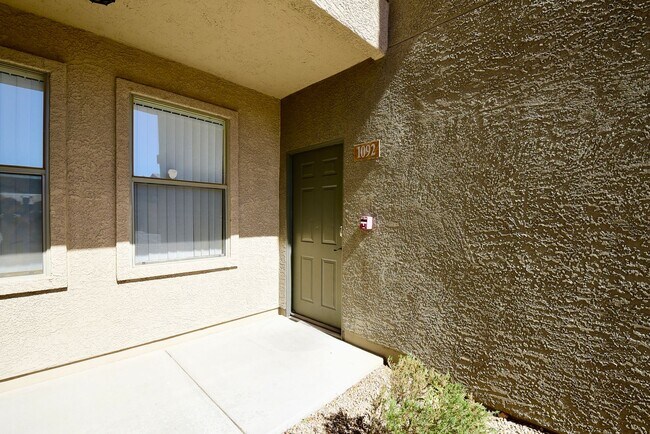 Building Photo - Upgraded & Charming Two-Bedroom Condo with...