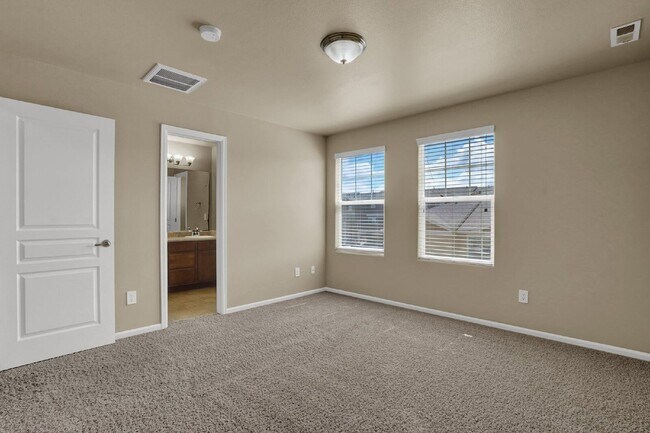 Building Photo - 5647 Celtic Cross Grove