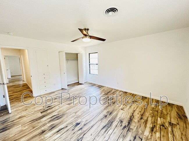 Building Photo - 129 Beechwood Ave