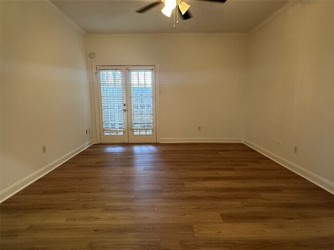 Building Photo - 2001 Bering Dr