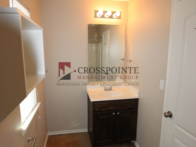 Building Photo - Coming Soon! 1 Bedroom 1.5 Bath Townhome for Rent in Lindale