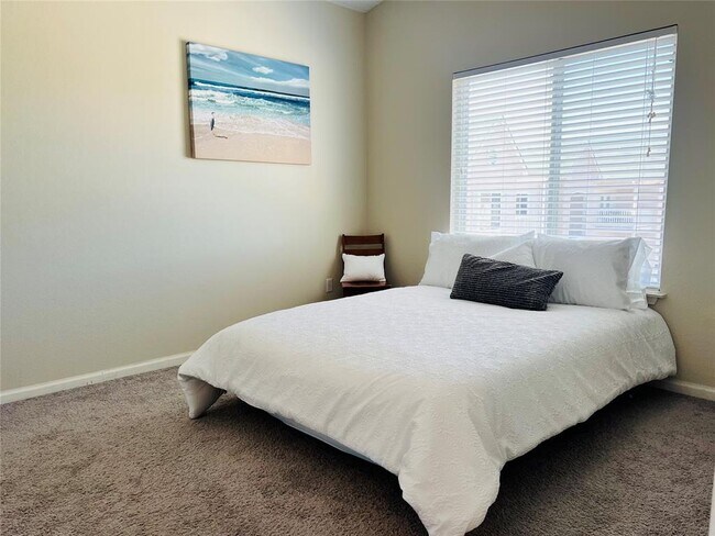 Building Photo - 2200 Classen Blvd