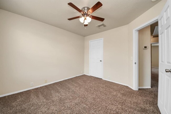Building Photo - 23859 Pebworth Pl
