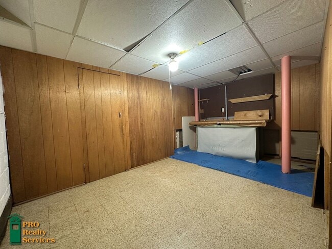 Building Photo - 3 Bedroom Home in St. Paul