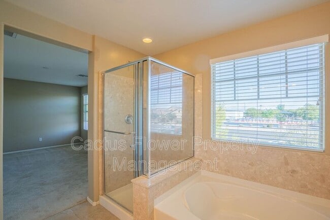 Building Photo - 533 N Ranger Trail