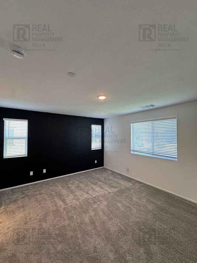 Building Photo - Spacious 3-Bedroom Home in the Desirable McSweeny Farms Community!