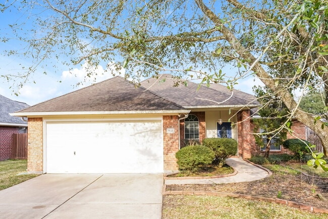 Building Photo - 814 Courtside Dr W