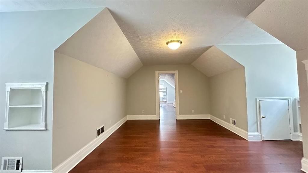 Building Photo - 1626 Isham Dr