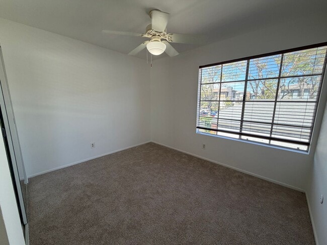 Building Photo - COSTA MESA 2 BEDROOM, 2 BATHROOM CONDO $3,200 (BRISTOL & BAKER)