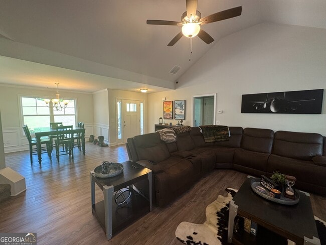 Building Photo - 892 Belmont Park Dr