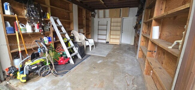 Building Photo - 142 NW 98th St