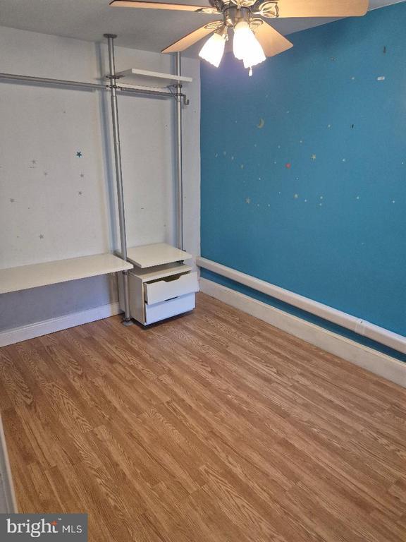 Building Photo - 2417 S Opal St