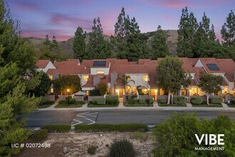 Building Photo - LOCATION, LOCATION, LOCATION!!!! "Hidden C...
