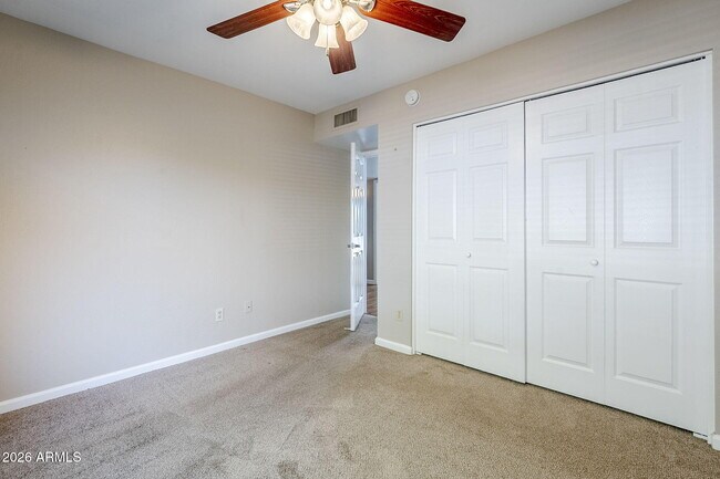 Building Photo - 7707 S Kenwood Ln