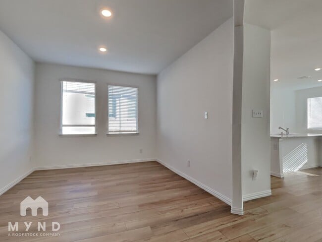 Building Photo - 3345 Cardinal Flower Pl