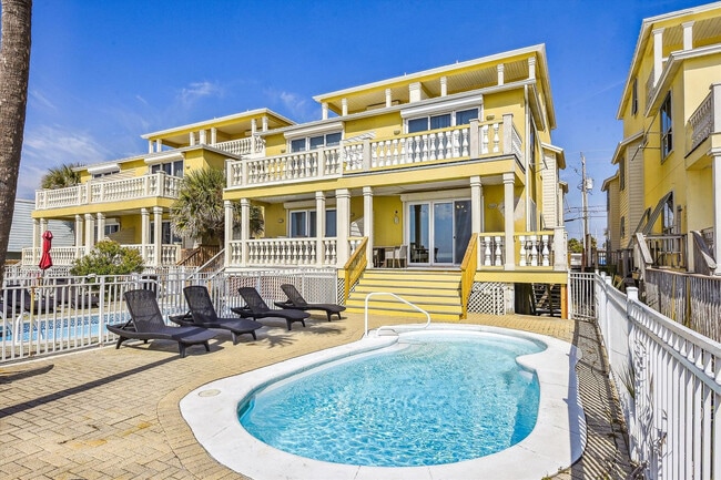 Building Photo - 8013 Surf Dr