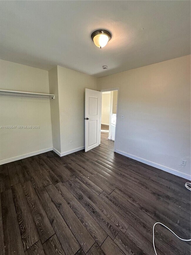 Building Photo - 26627 SW 139th Ave