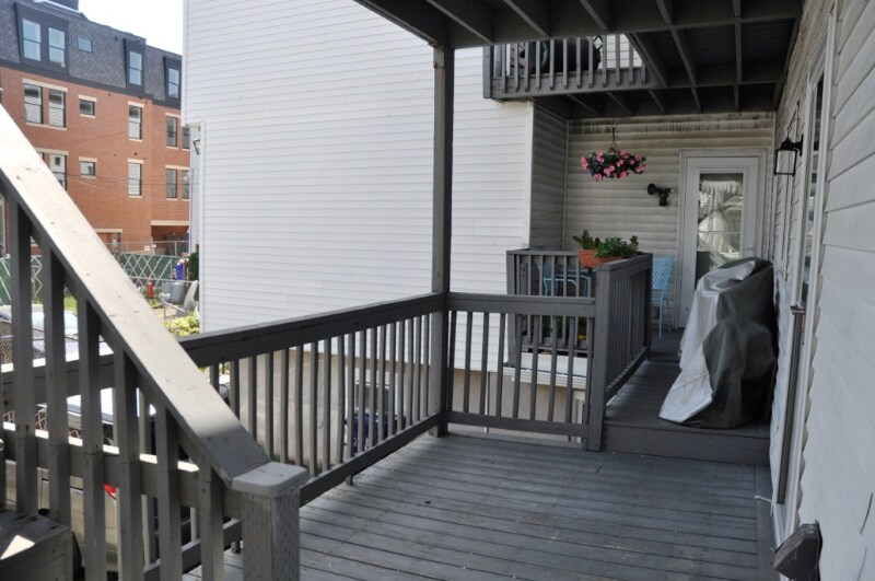 Building Photo - 273 Sumner St