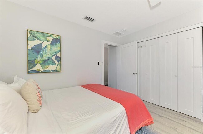 Building Photo - 1137 N Moonmist Ct