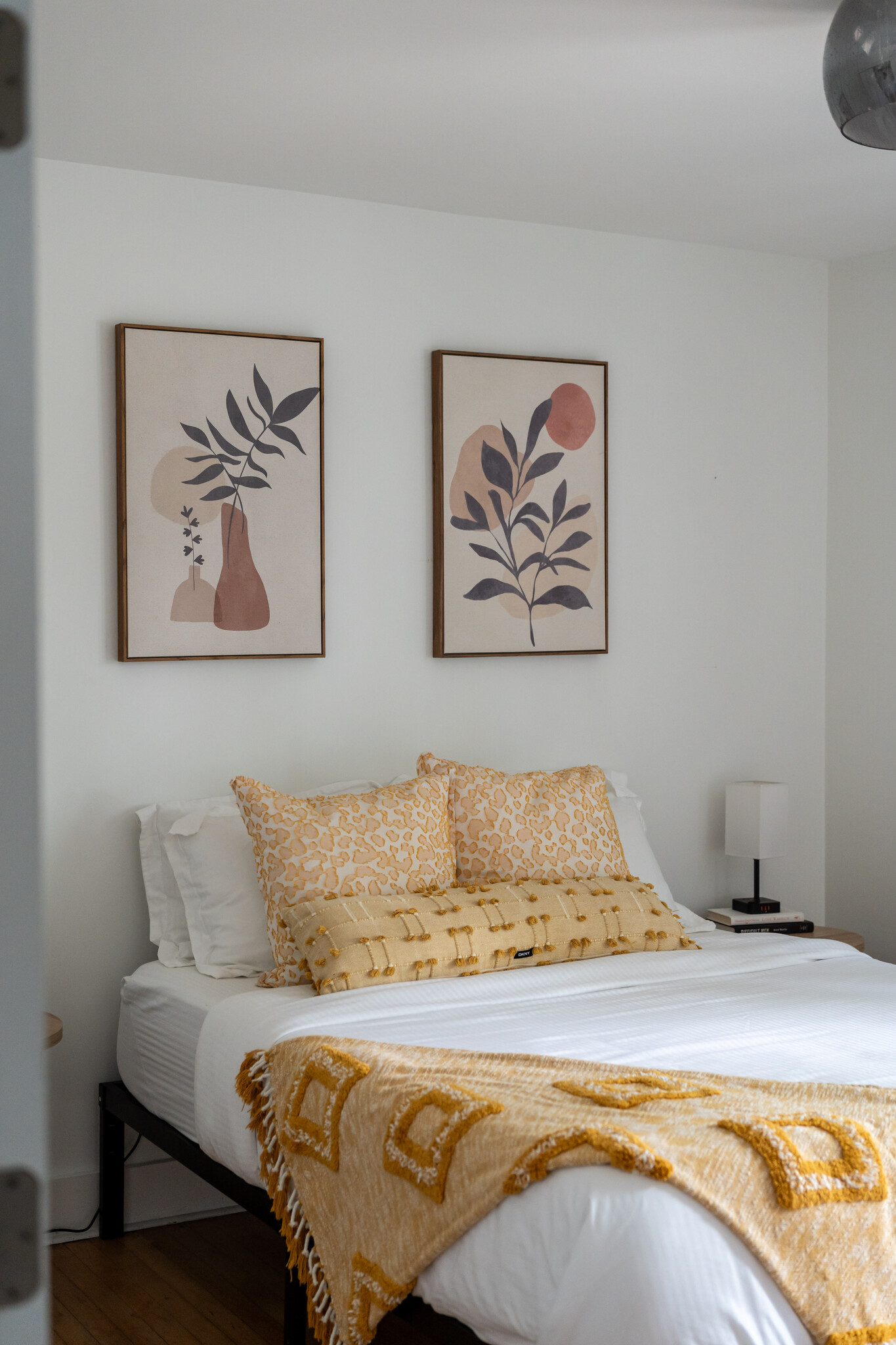 Building Photo - 1812 E Thomas Ave