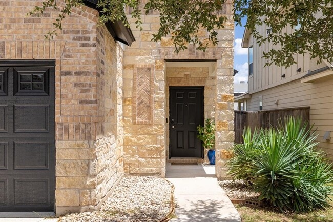 Building Photo - 5317 Gooding Dr