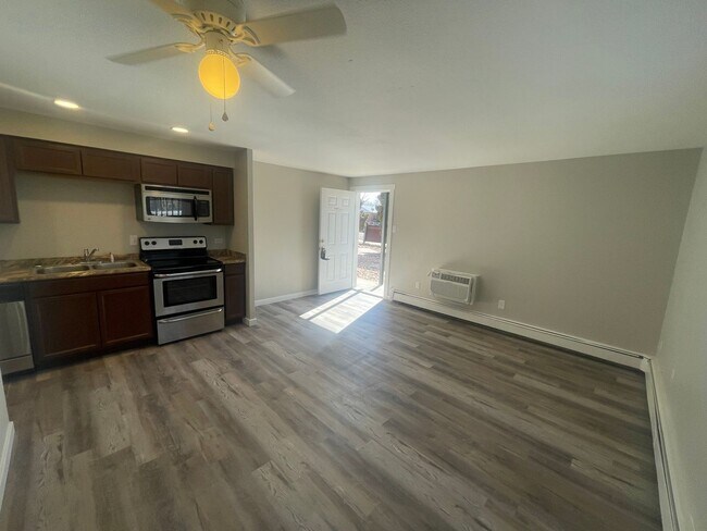 Interior Photo - Steel City Flats