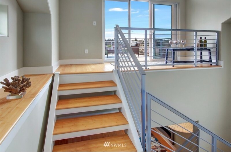 Building Photo - 6713 13th Ave NW