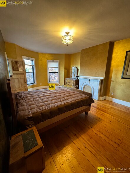 Building Photo - 486 Columbus Ave