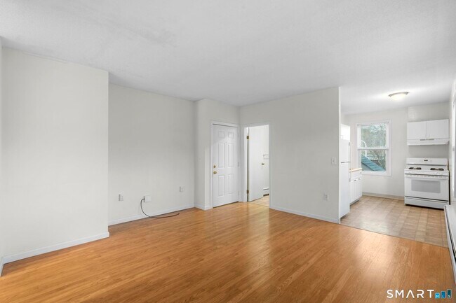 Building Photo - 18 Kelley St