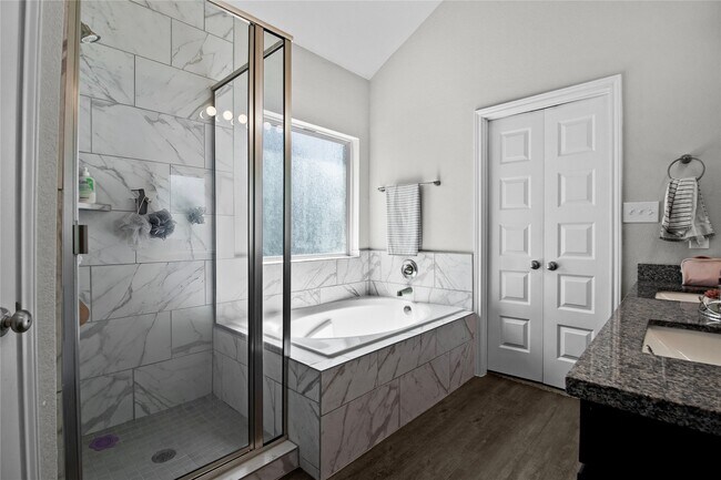 Building Photo - 622 Little Cypress Ln