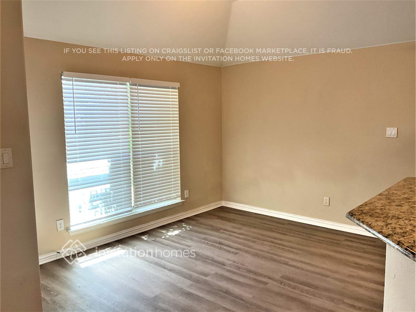 Building Photo - 512 Hidden Meadow Ct