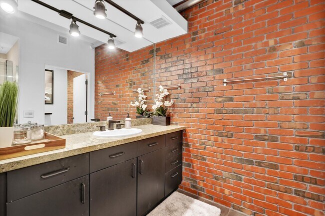 Building Photo - 7301 E 3rd Ave